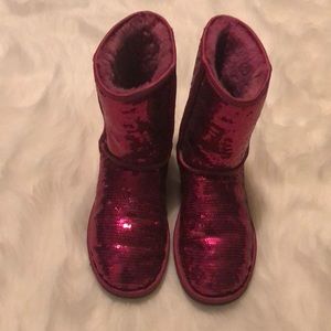 Pink Sparkly UGGs! Yay!